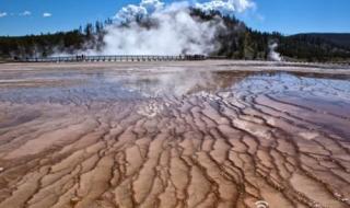 美国黄石公园火山爆发